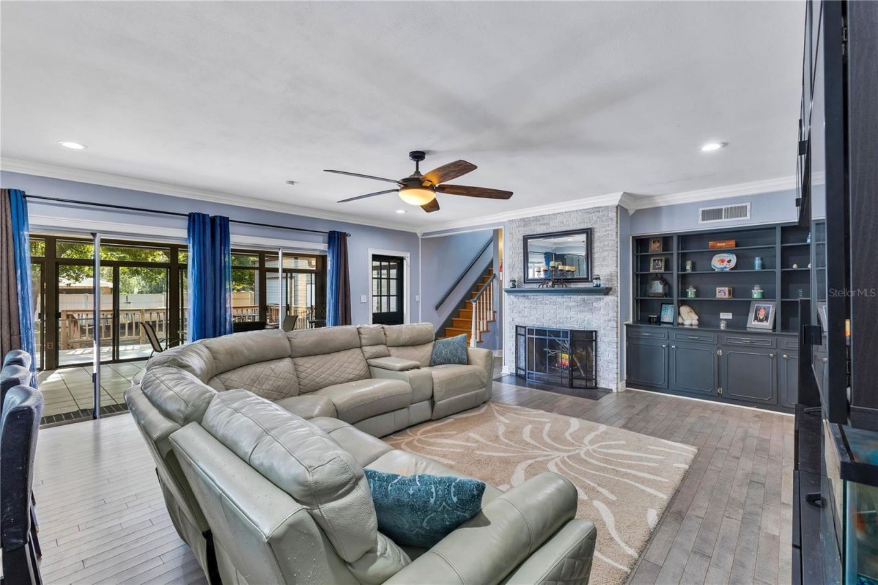 811 Fairlington Drive, Lakeland, FL 33813 Photo