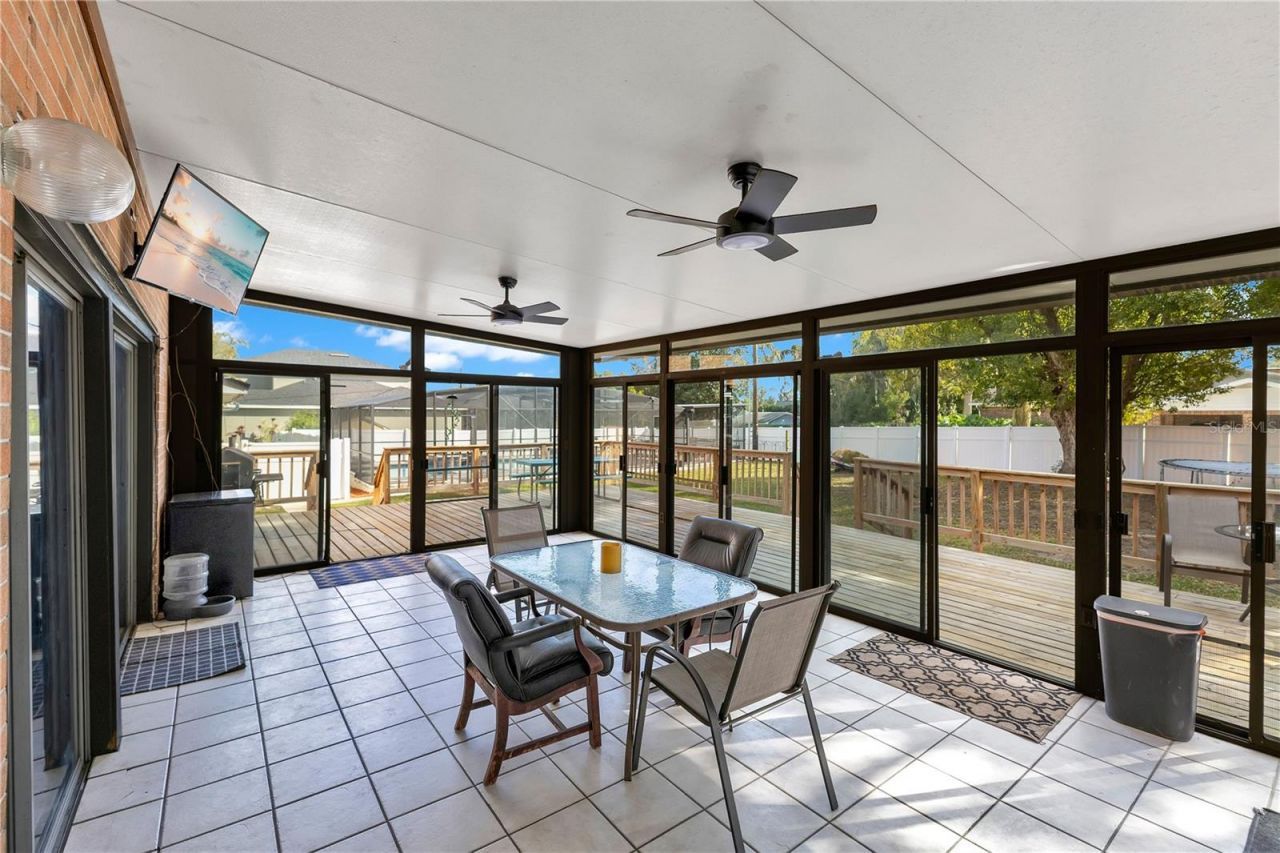 811 Fairlington Drive, Lakeland, FL 33813 Photo