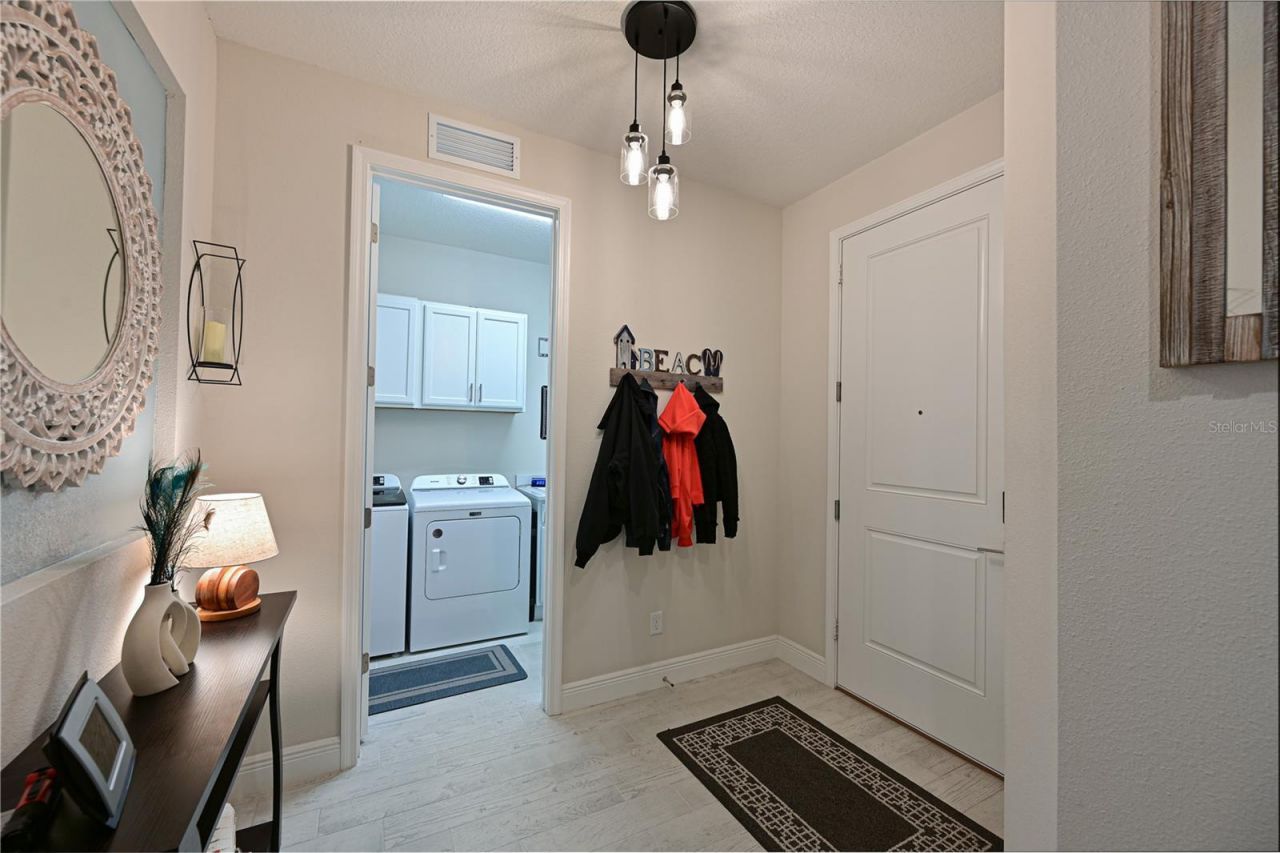 209 Okeeffe Circle, Bradenton, FL 34212 Photo