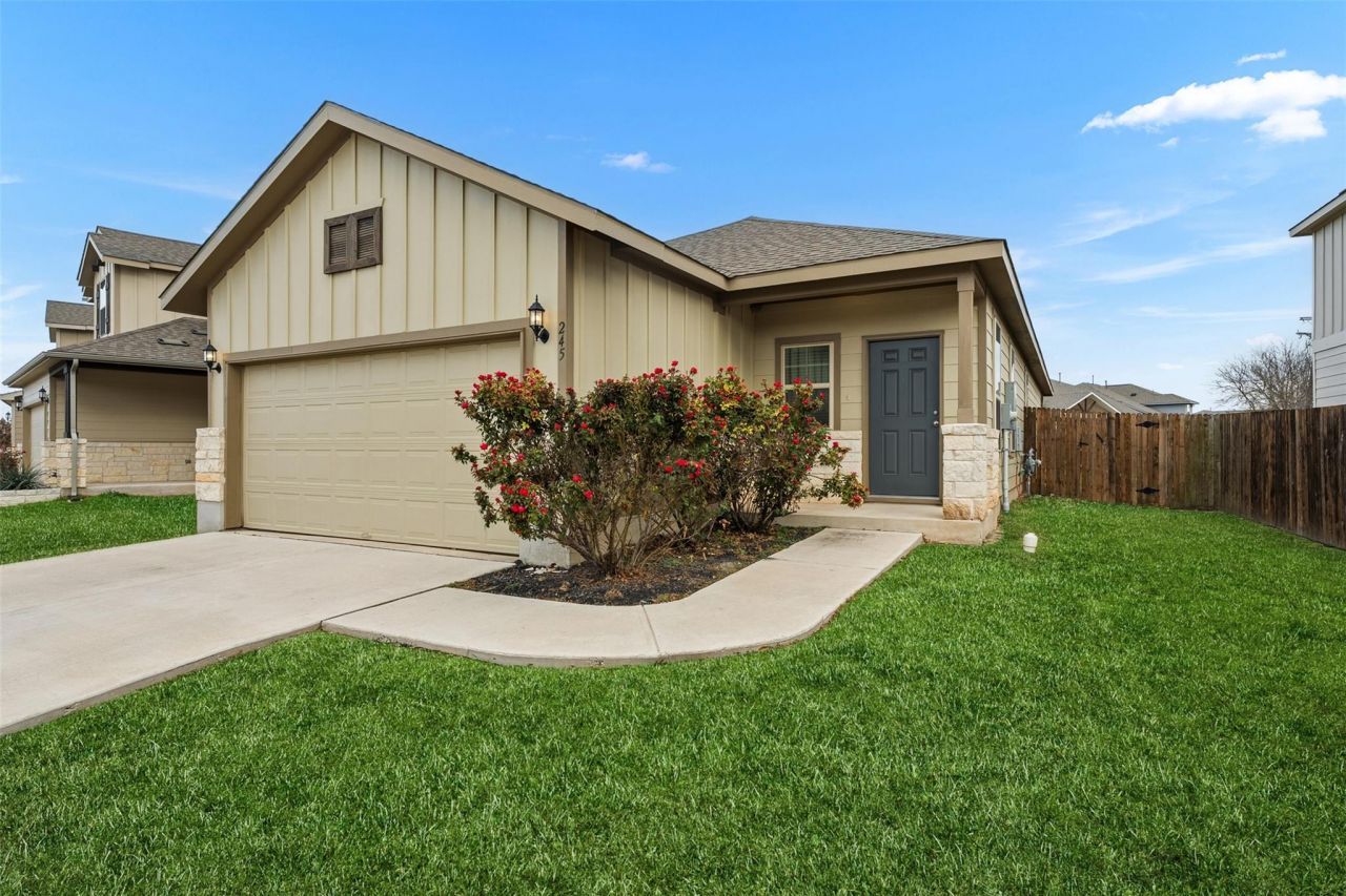 245 La Dera Dr, Liberty Hill, TX 78642 Main Photo