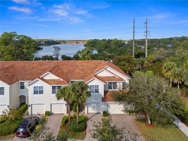 880 Hampton CIR, Unit 160, NAPLES, FL 34105