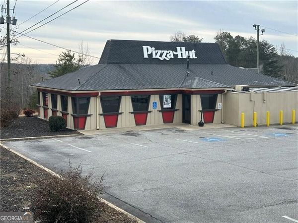 1352 S Chestatee Street, Dahlonega, GA 30533