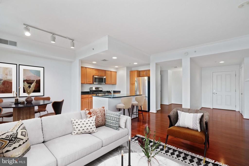 4480 Market Commons Drive, Unit 505, Fairfax, VA 22033 Main Photo