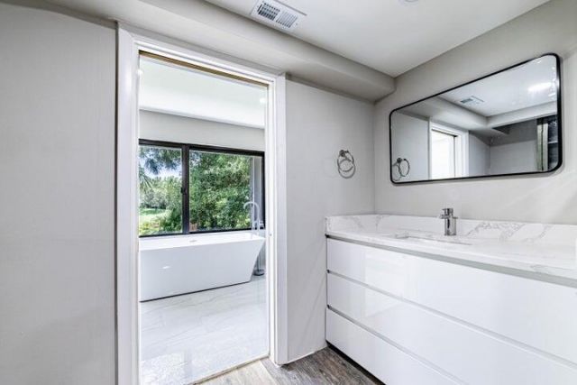 2517 Presidential Way, Unit B, West Palm Beach, FL 33401 Photo