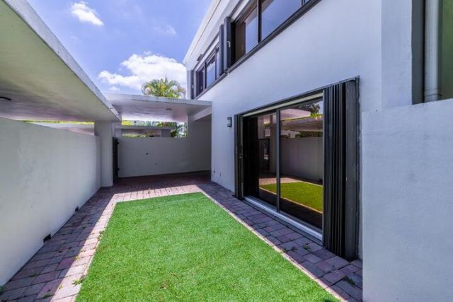 2517 Presidential Way, Unit B, West Palm Beach, FL 33401 Photo