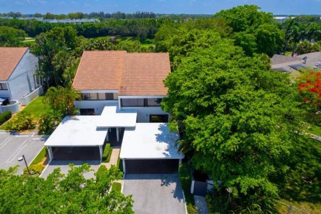 2517 Presidential Way, Unit B, West Palm Beach, FL 33401 Photo