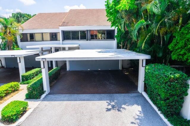 2517 Presidential Way, Unit B, West Palm Beach, FL 33401 Photo