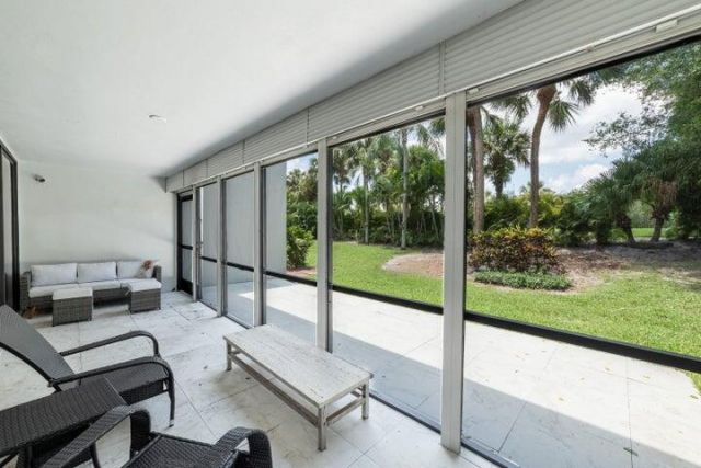 2517 Presidential Way, Unit B, West Palm Beach, FL 33401 Photo