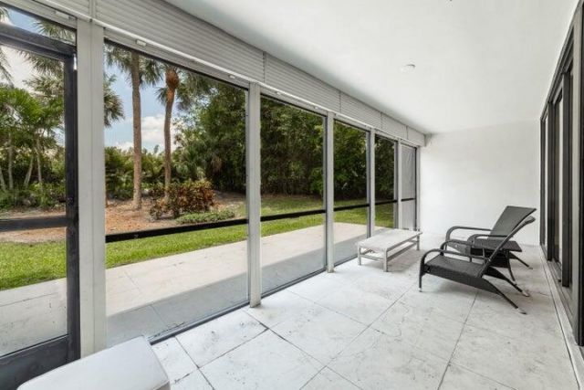 2517 Presidential Way, Unit B, West Palm Beach, FL 33401 Photo