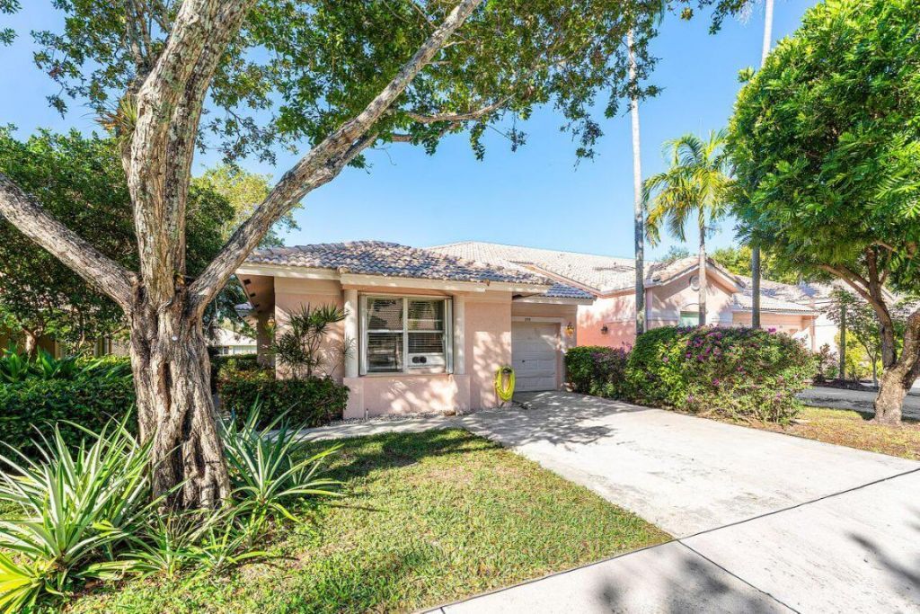 258 Coral Trace Lane, Delray Beach, FL 33445 Photo