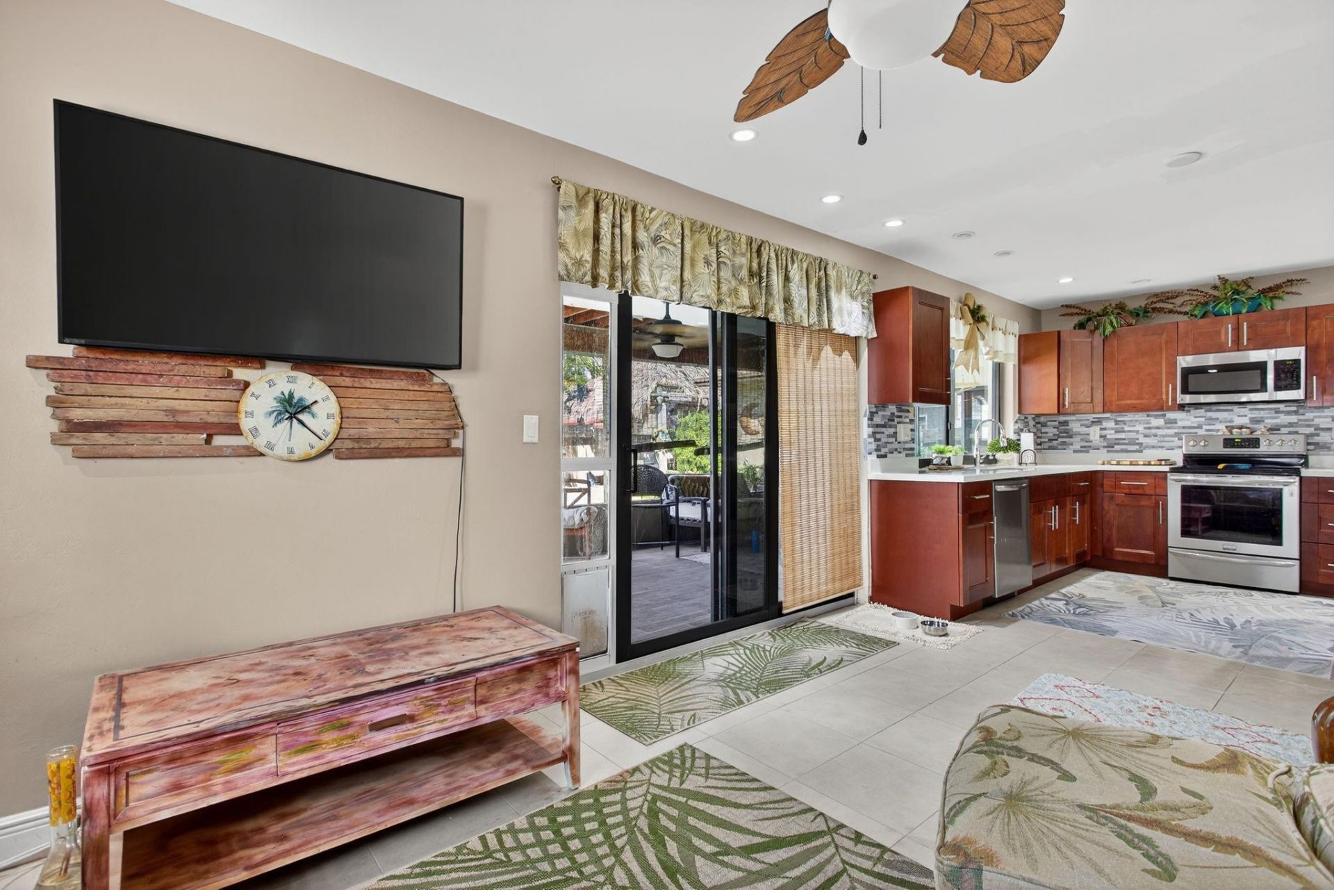 301 SE 8th Court, Pompano Beach, FL 33060 Photo