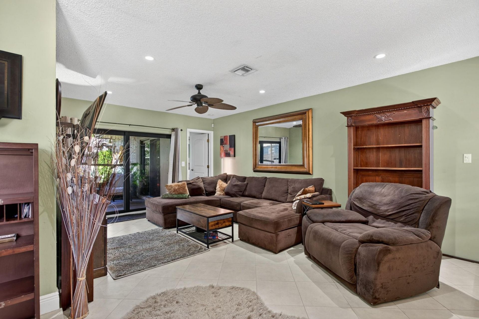 301 SE 8th Court, Pompano Beach, FL 33060 Photo