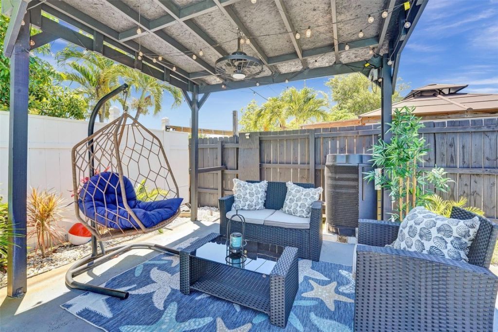 6740 Custer, Hollywood, FL 33024 Photo