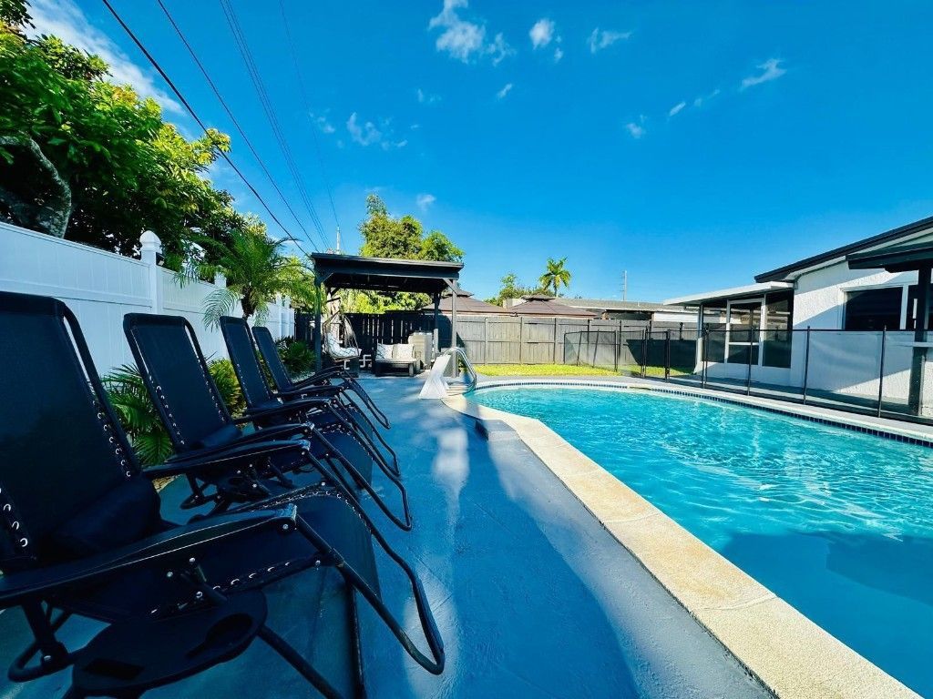 6740 Custer, Hollywood, FL 33024 Photo