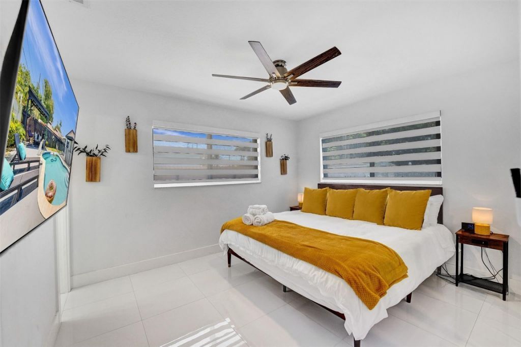 6740 Custer, Hollywood, FL 33024 Photo