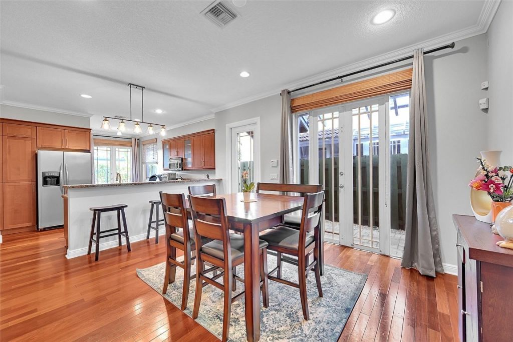 1110 SE 4th Avenue, Unit 1110, Fort Lauderdale, FL 33316 Photo