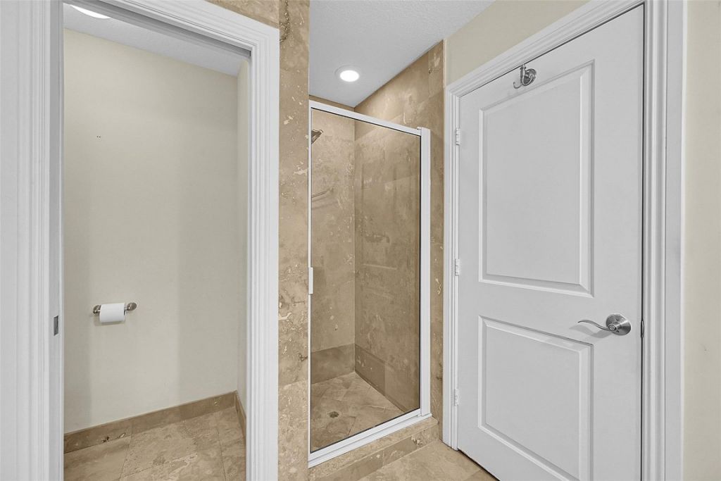 1110 SE 4th Avenue, Unit 1110, Fort Lauderdale, FL 33316 Photo