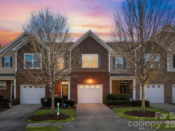 3261 Yarmouth Lane, Gastonia, NC 28056