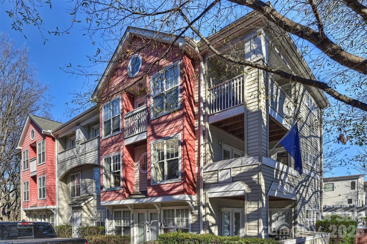 1144 W 1st Street, Charlotte, NC 28202 Main Photo