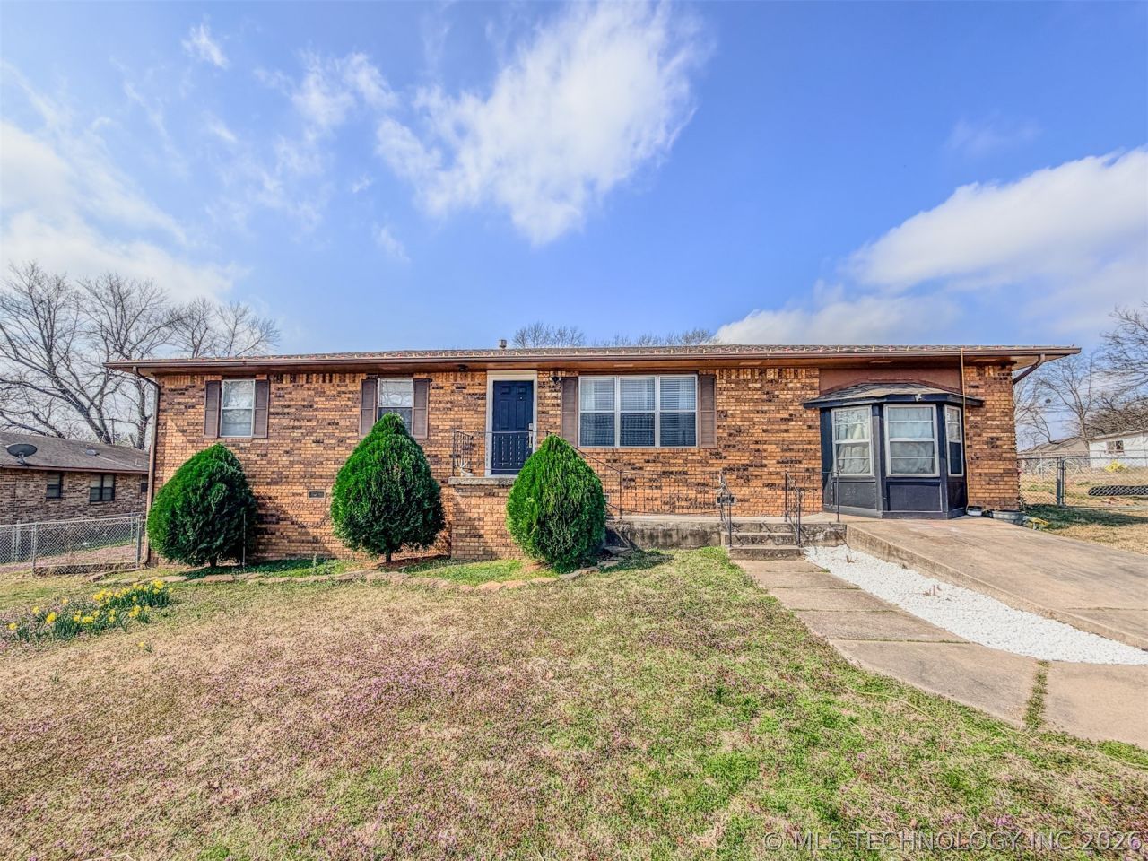 21887 Coffee Hollow Road, Tahlequah, OK 74464 Main Photo