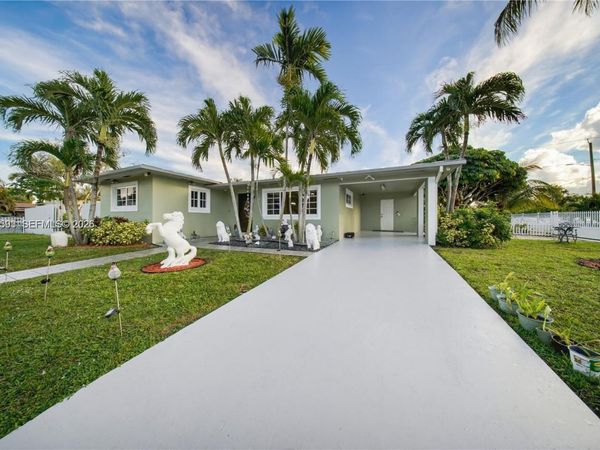 300 NE 175th St, North Miami Beach, FL 33162