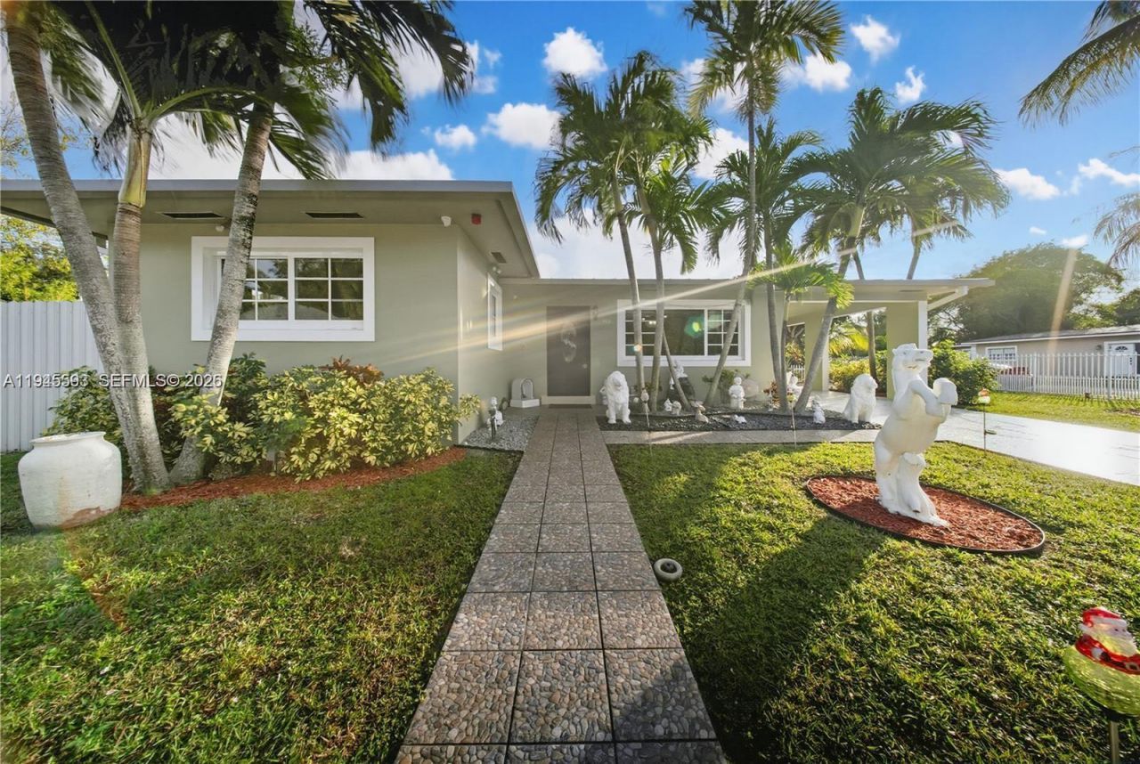 300 NE 175th St, North Miami Beach, FL 33162 Photo