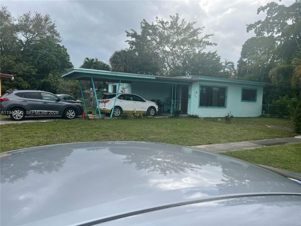 12085 NW 11th Ave , North Miami, FL 33168