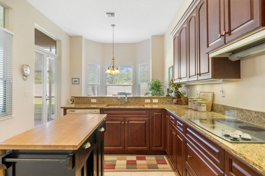 1029 Riverwind Circle, Vero Beach, FL 32967 Photo