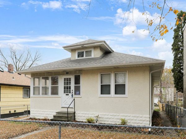 1078 Thomas Avenue, Saint Paul, MN 55104