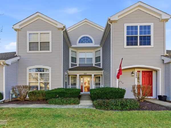 397 Cascade Lane, Unit 397, Oswego, IL 60543