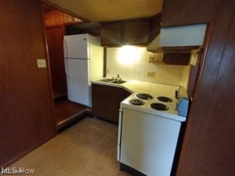 126 4th Street SW, Strasburg, OH 44680 Photo 18