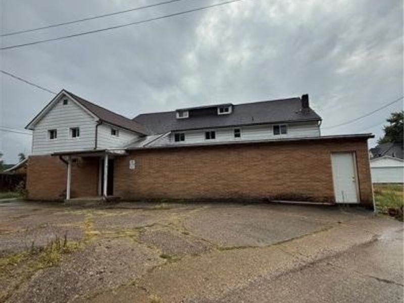 126 4th Street SW, Strasburg, OH 44680 Photo 4