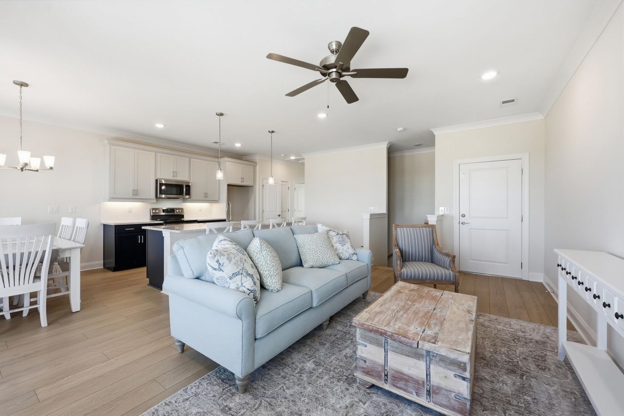 1207 Salt Windy Way Photo 3