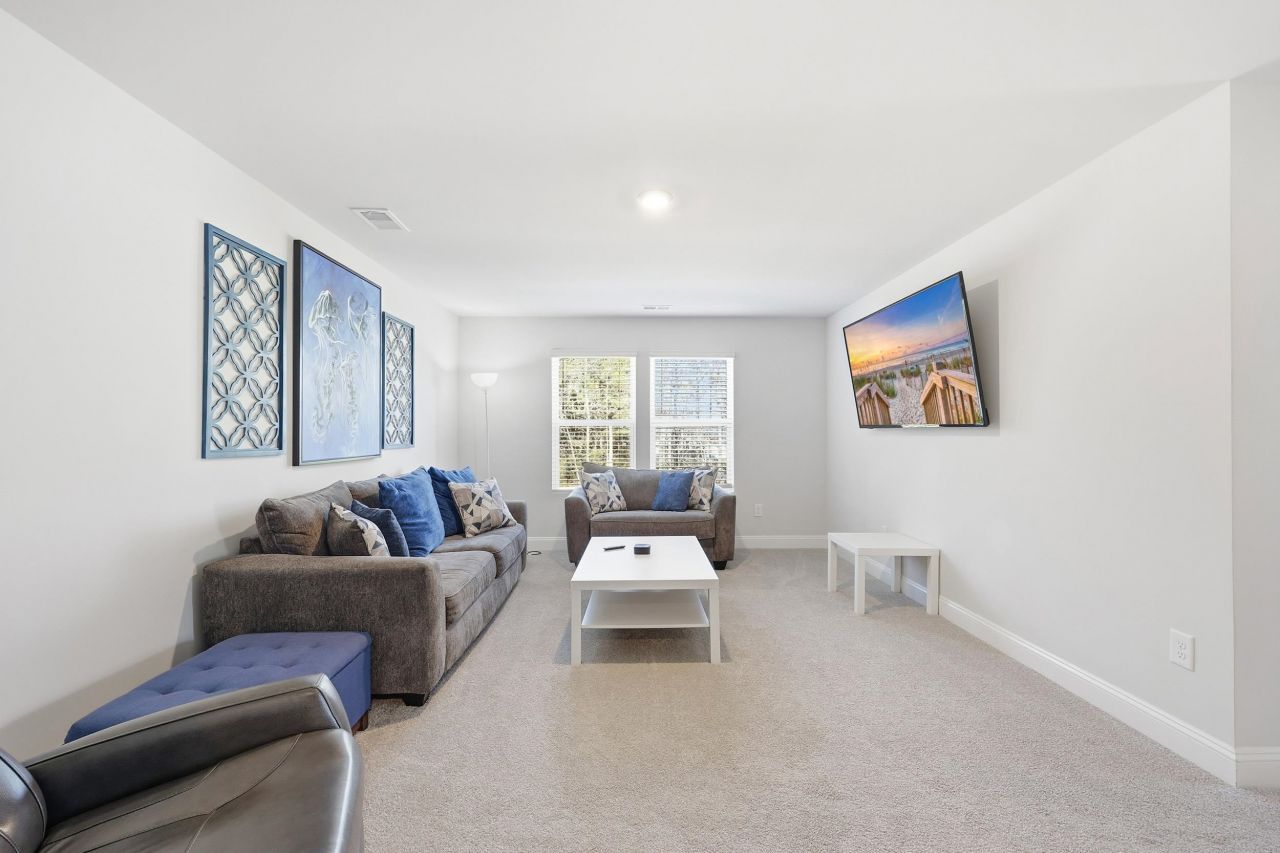 487 Waterend Dr. Photo 15