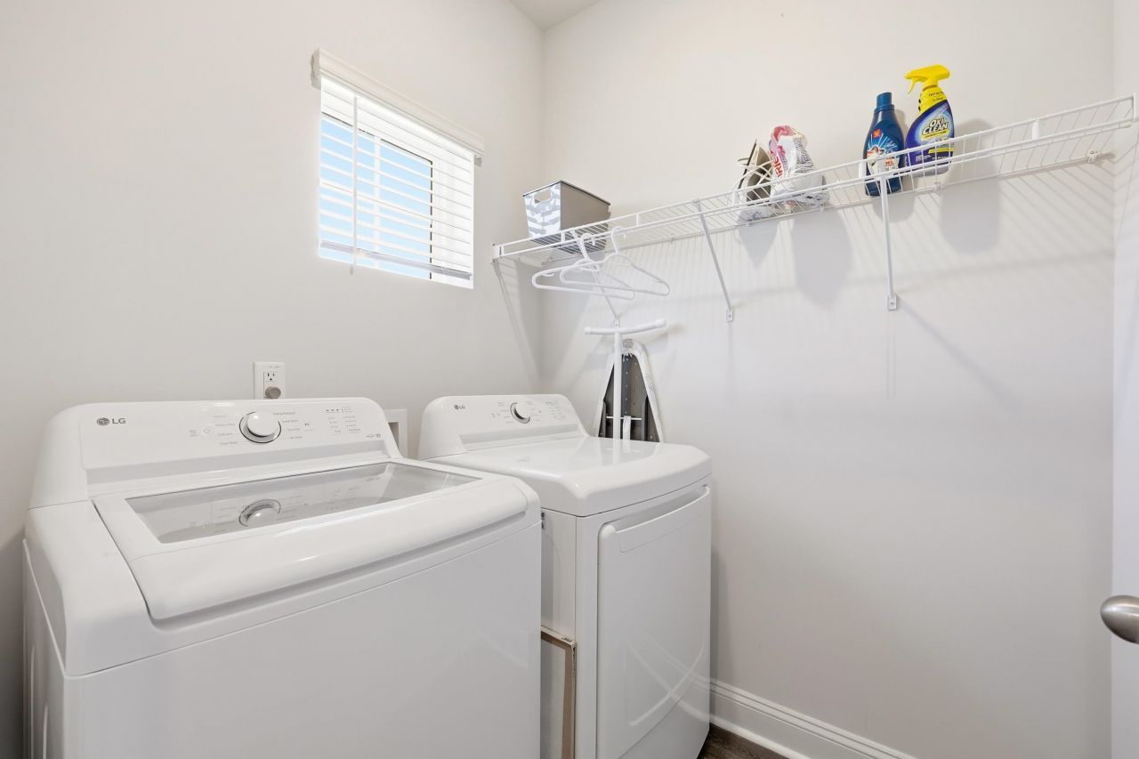 487 Waterend Dr. Photo 24