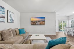 487 Waterend Dr. photo 4