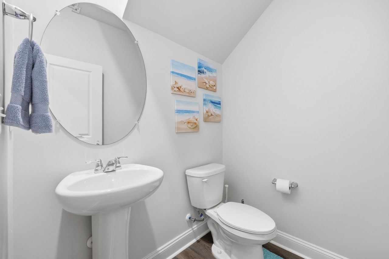 487 Waterend Dr. Photo 7