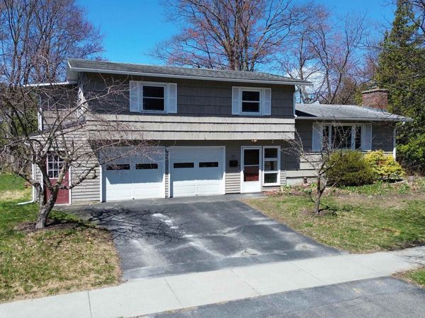 104 Lakewood Parkway, Burlington, VT 05408