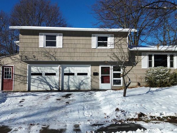 104 Lakewood Parkway, Burlington, VT 05408