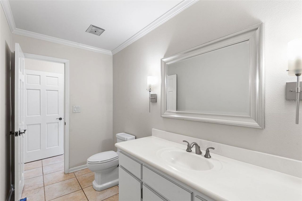 1249 Lake Point Drive, Lakeland, FL 33813 Photo