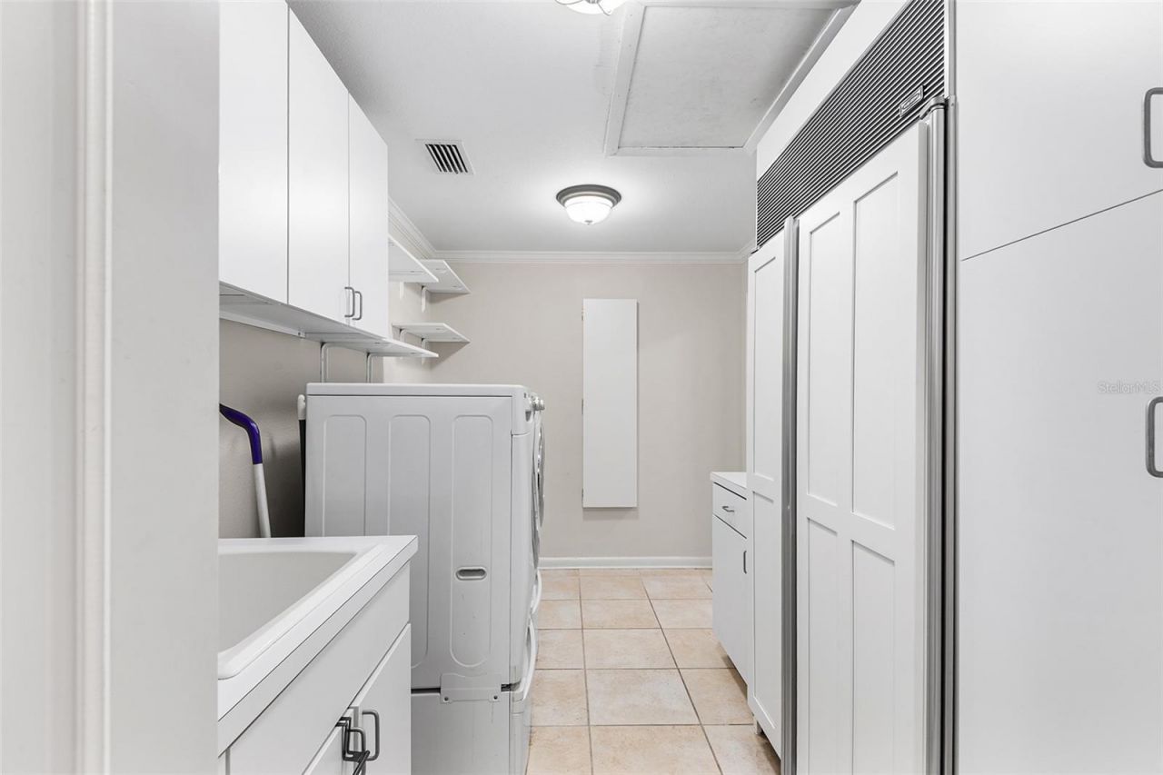 1249 Lake Point Drive, Lakeland, FL 33813 Photo