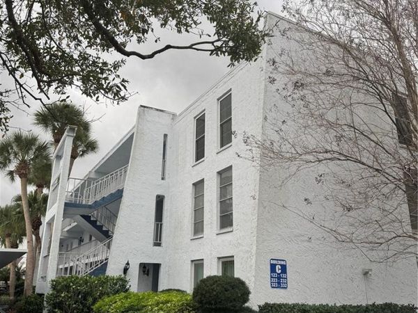 225 COUNTRY CLUB DRIVE, Unit C326, LARGO, FL 33771