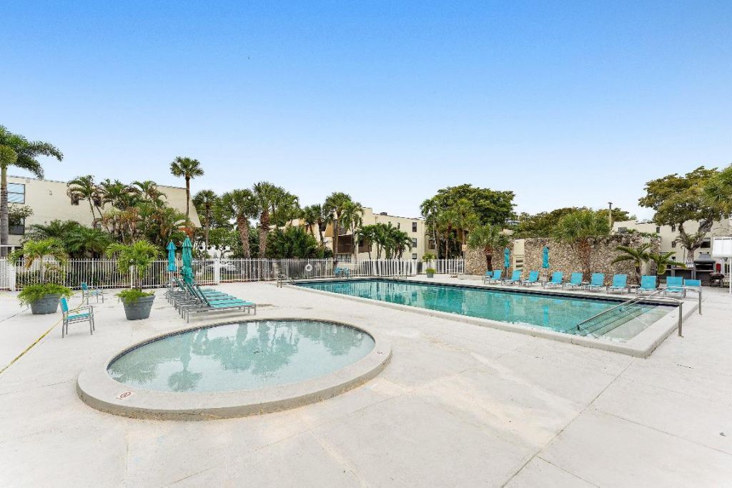 20200 W Country Club Drive, Unit Ph-20, Aventura, FL 33180 Photo