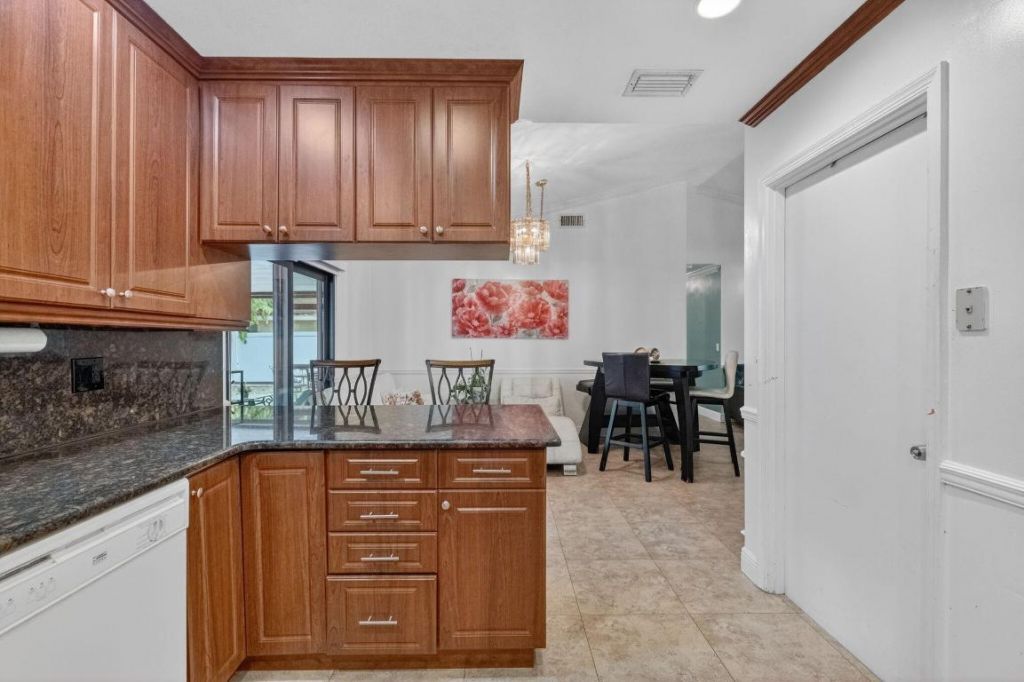 1236 SW 75th Avenue, North Lauderdale, FL 33068 Photo