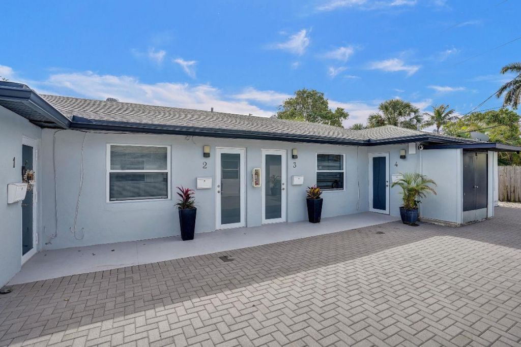 220 Walton Boulevard, West Palm Beach, FL 33405 Photo