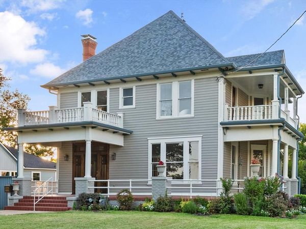 1020 W 3rd Avenue, Corsicana, TX 75110