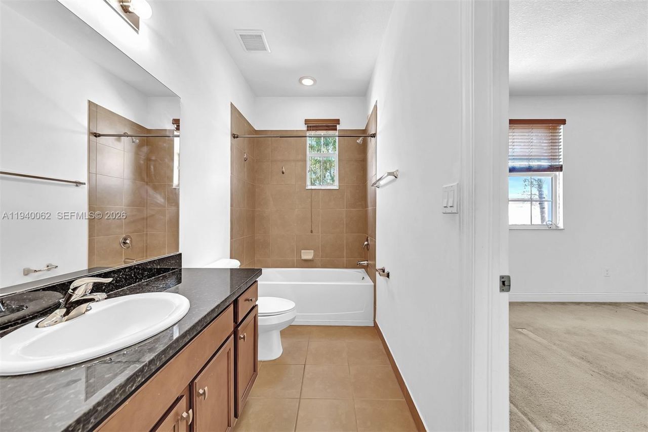 908 SW 147th Ave, Unit 2914, Pembroke Pines, FL 33027 Photo