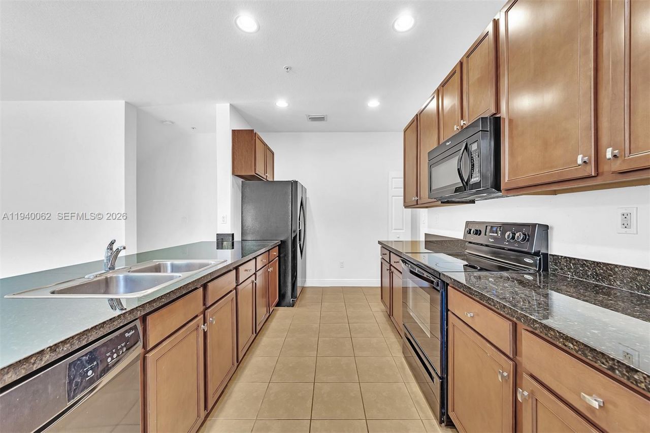 908 SW 147th Ave, Unit 2914, Pembroke Pines, FL 33027 Photo