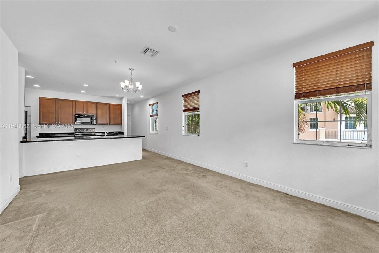 908 SW 147th Ave, Unit 2914, Pembroke Pines, FL 33027 Photo