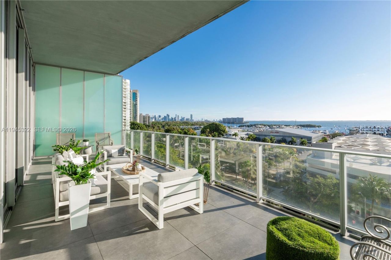 2675 S Bayshore Dr, Unit 603S, Miami, FL 33133 Photo